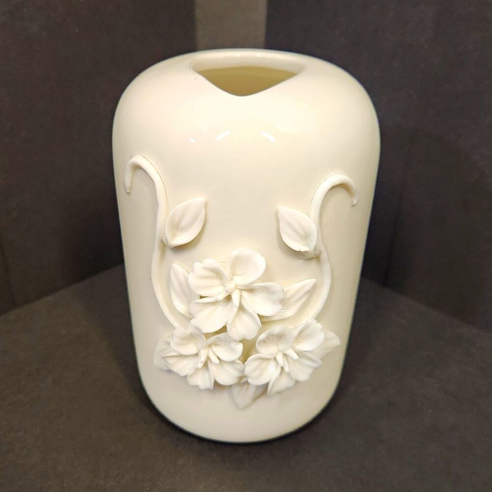 K&K Interiors White Ceramic Floral Vase 5" Raised 3D Flower Vine Detail 16335B